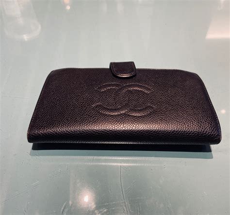 pre-owned chanel wallet